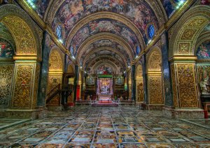 st-johns-co-cathedral-interior-26